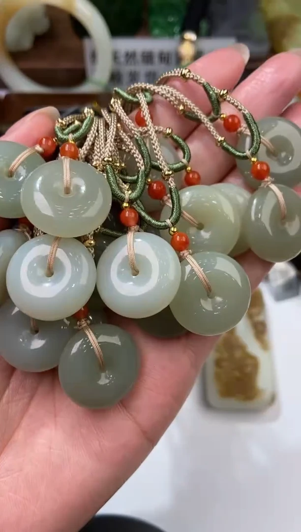和田玉未镶嵌颈饰2203340/苏/平安扣 多样性一件发