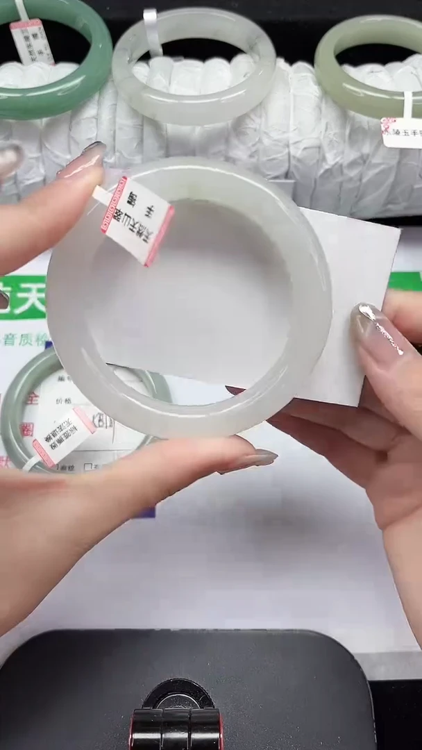 未镶嵌手镯石英质玉266-58/59