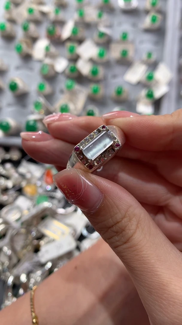 【闪购商品】定制翡翠未镶嵌纯天然缅甸A货 福利放漏款