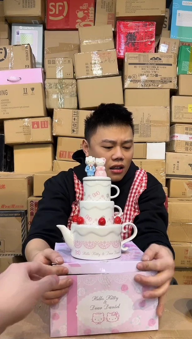 【闪购商品】杯原盒结婚kt蛋糕茶壶