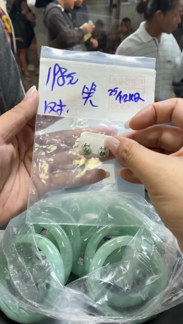 未镶嵌定制翡翠笑*+耳饰#198元毛货需抛光