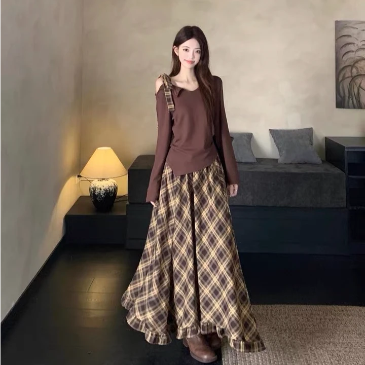 大码chic高级感套装套装裙女秋季胖MM蝴蝶结上衣格子半身裙两件套