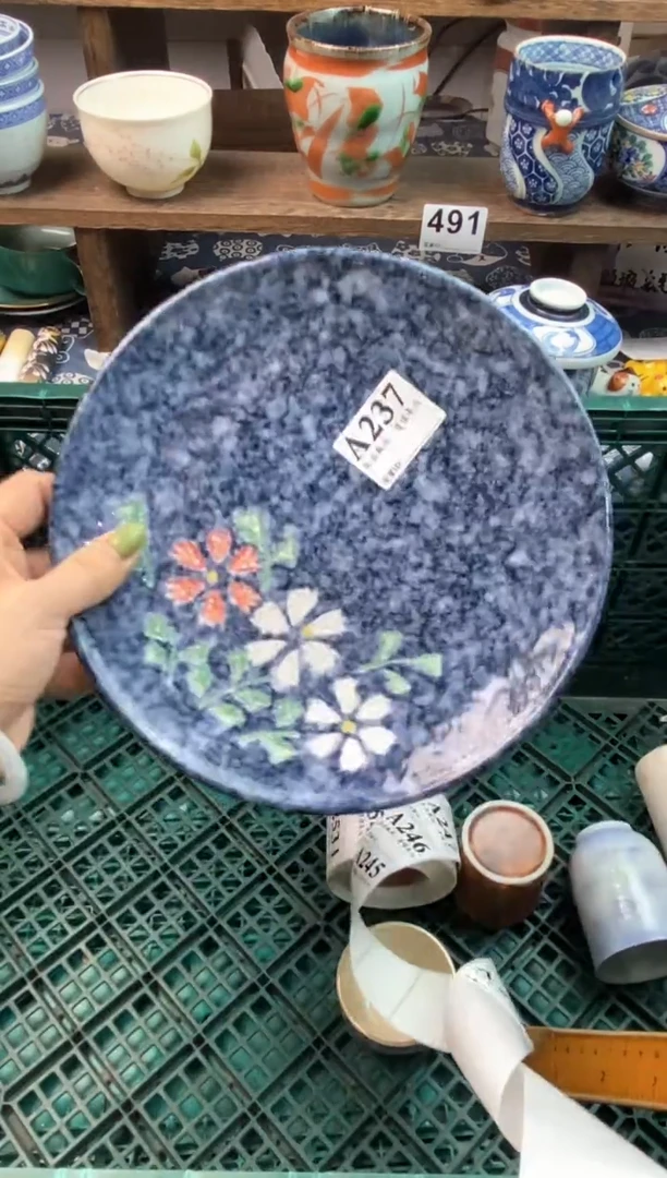 瓷片杨*卫