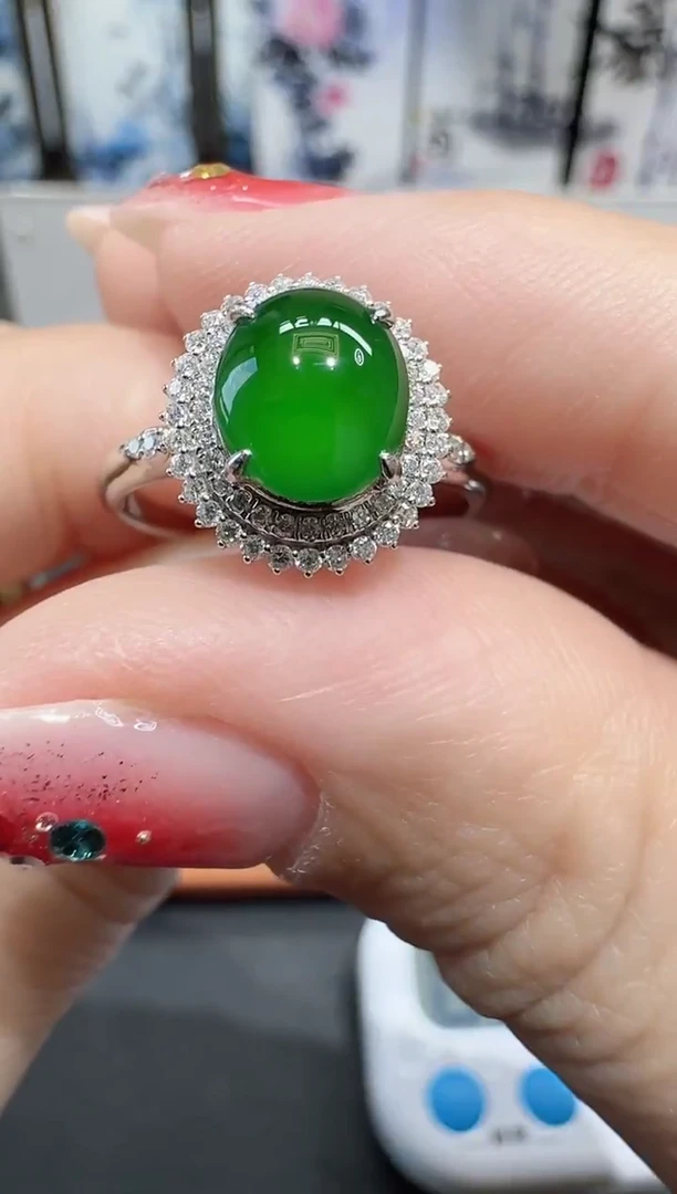 18K金镶嵌戒指翡翠福****?寄售回流，24小时鉴赏期