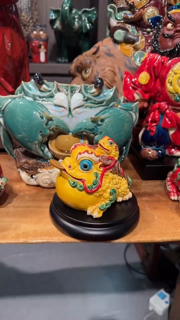 陶瓷用****2小金蟾一件