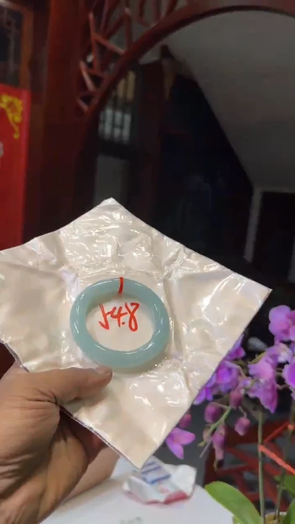 未镶嵌手镯翡翠手镯