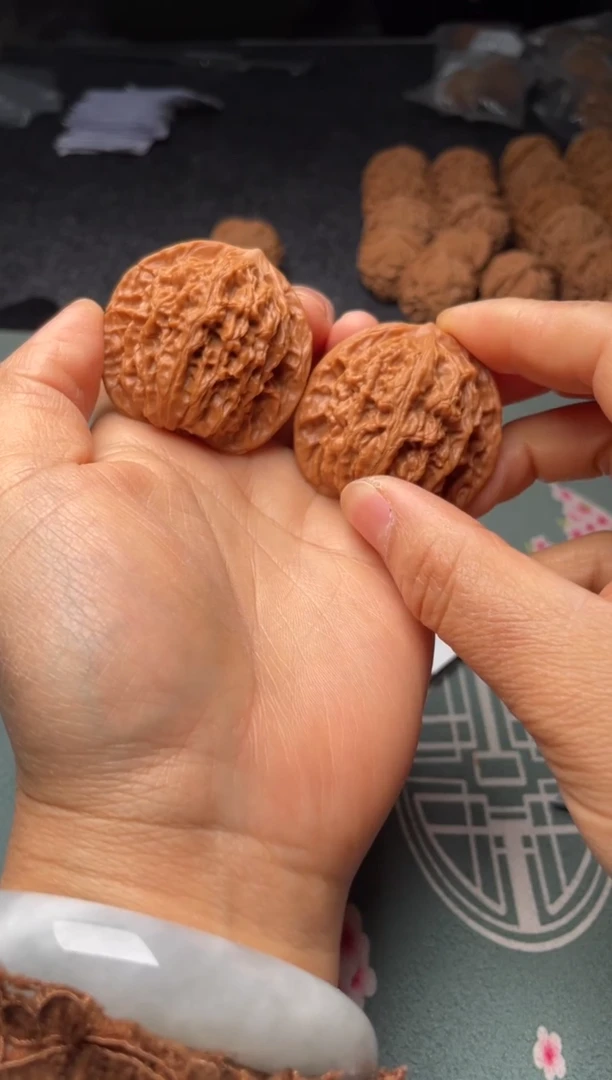 把件文玩核桃w87  盘龙纹43尺