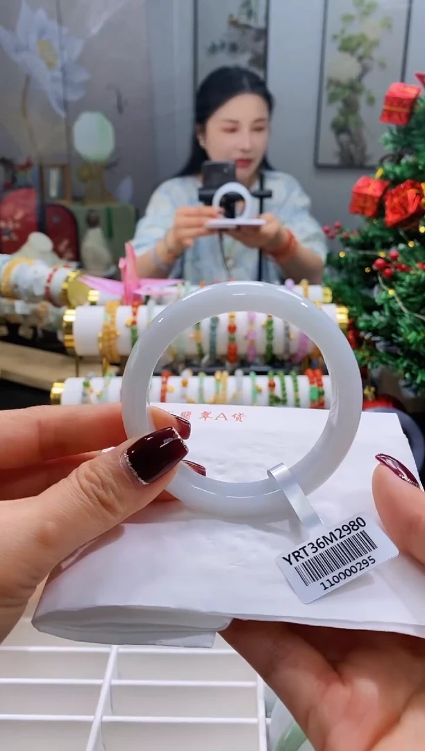 未镶嵌手镯翡翠68号57.4/12.6*8.1