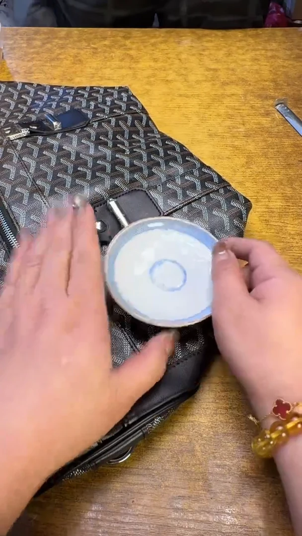 瓷器瓷器瑕疵脏旧5