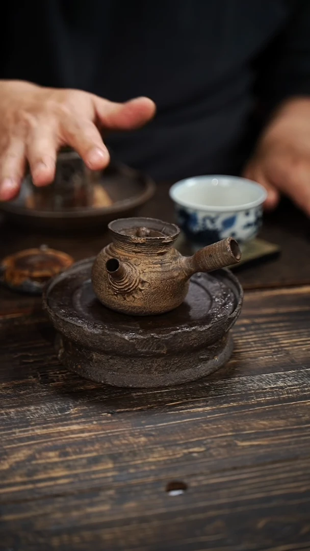 全手工制作 重工 南蛮 爆裂纹 重肌理  侧把壶 100cc