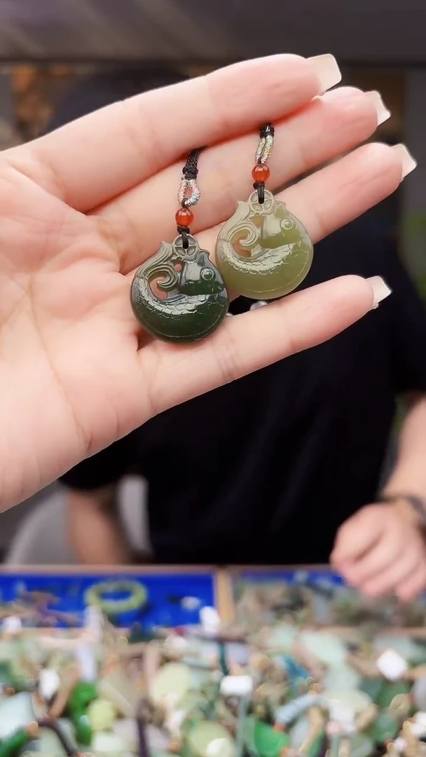 和田玉未镶嵌挂件拍一发一多样性发货