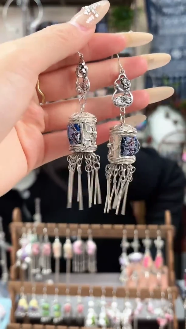 织绣民族风非遗老绣苗银饰品519