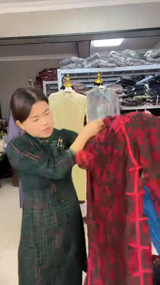 1--l--孤品旗袍默认微瑕--完美主义慎拍