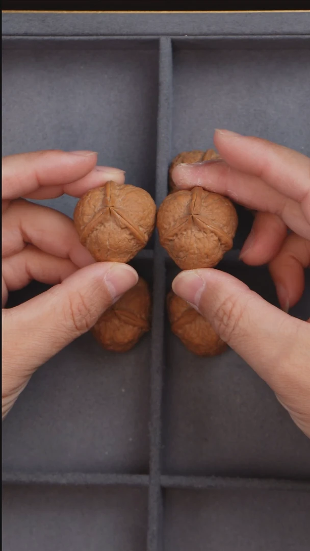 把件文玩核桃野生三棱