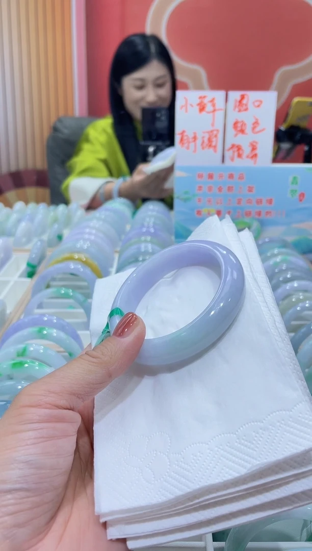 翡翠手镯未镶嵌00000008713