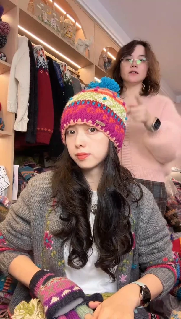 羊毛百羊毛火龙果单球帽