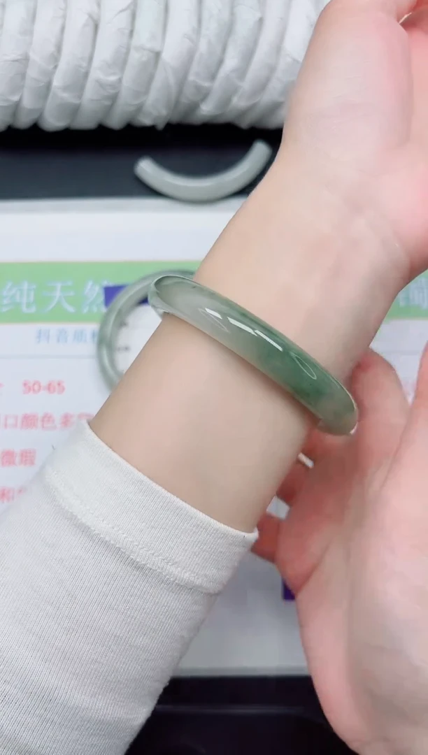 【闪购商品】石英质玉手镯未镶嵌192-58.1
