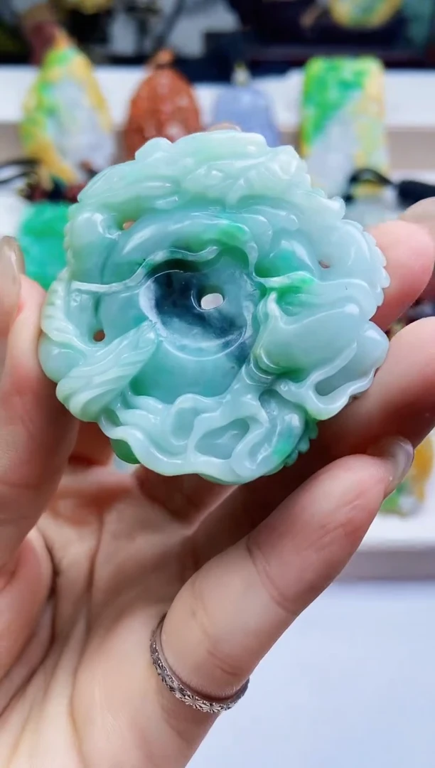 颈饰未镶嵌翡翠翡翠A货