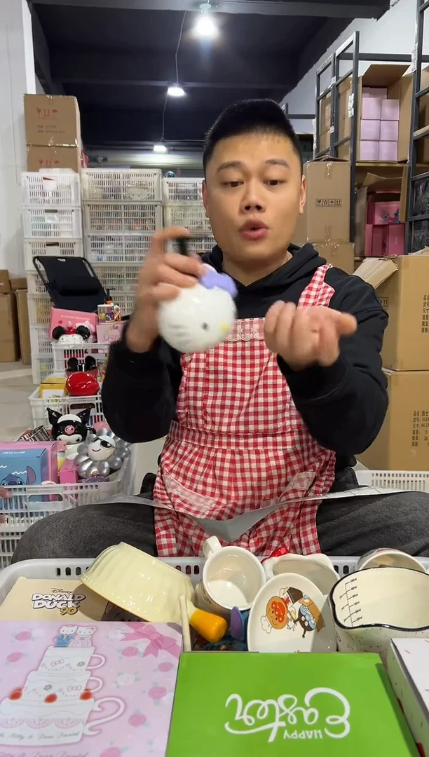 【闪购商品】杯树脂紫色蝴蝶结kt按压瓶