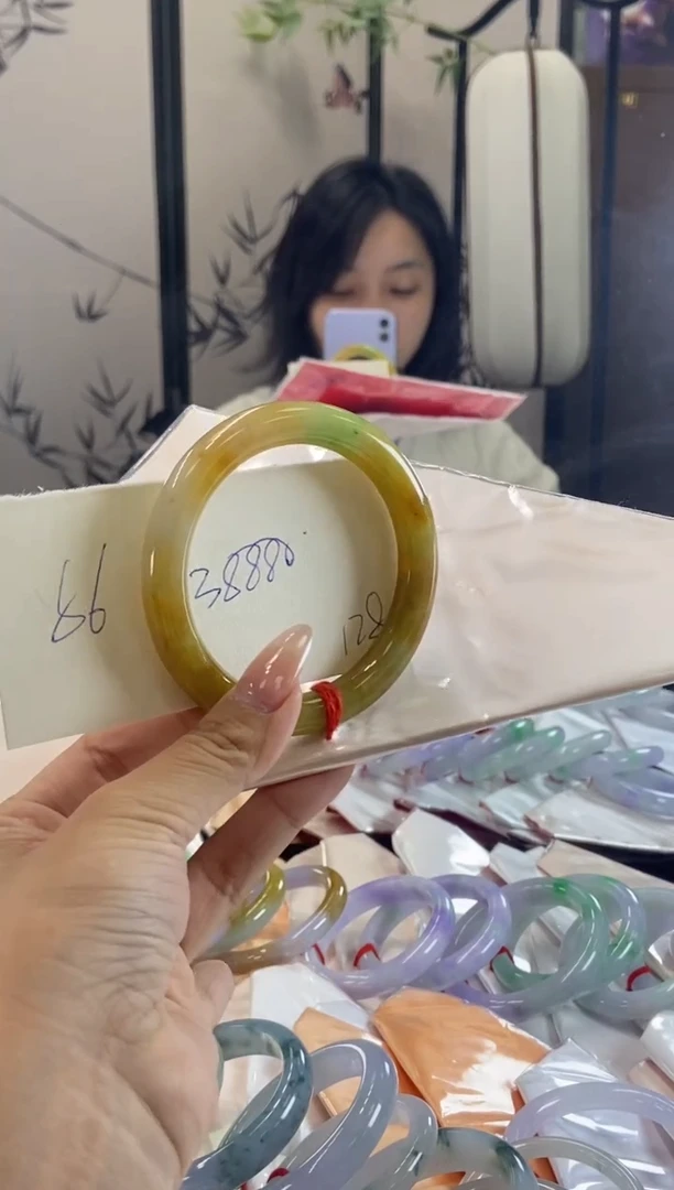 未镶嵌手镯（圆镯）翡翠翡翠手镯单样发一128