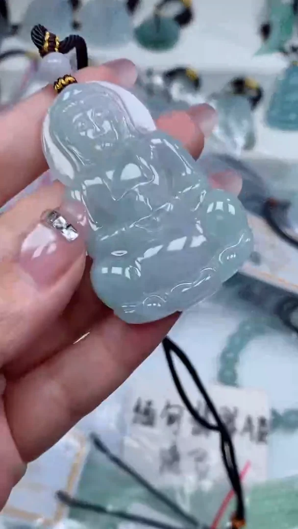 颈饰未镶嵌翡翠吊坠