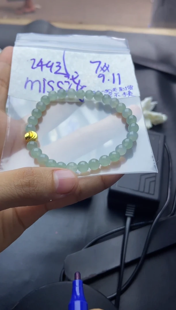 未镶嵌定制翡翠m****吻毛货抛光拍一发一