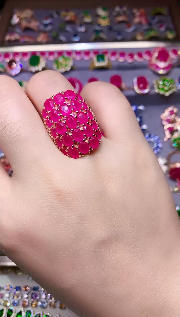 银S925镶嵌戒指红宝石....