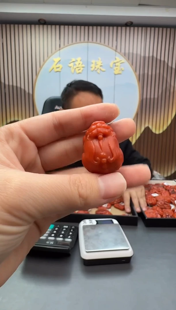 未镶嵌雕刻南红玛瑙045ZB0104产品一个