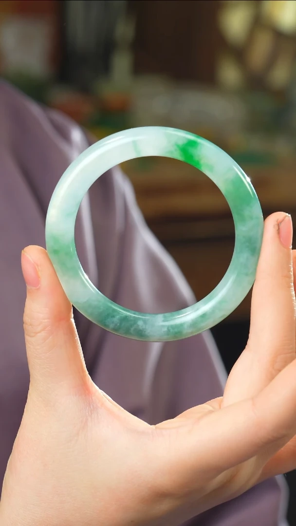 未镶嵌手镯翡翠冰飘阳绿飘花手镯