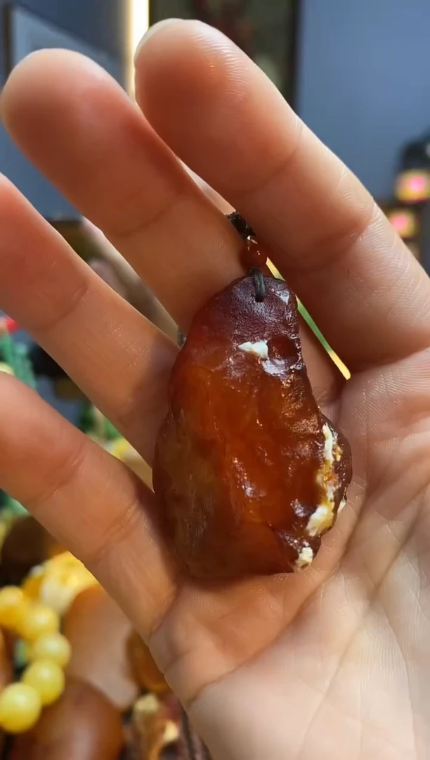 琥珀颈饰未镶嵌吊坠