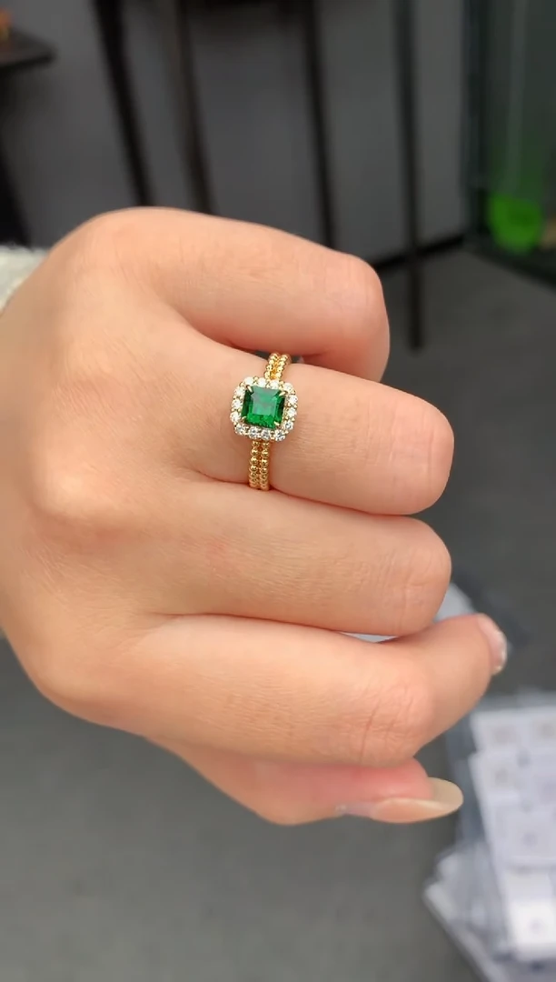 【闪购商品】石榴石（沙弗莱）戒指18K金镶嵌1ct沙弗莱戒指
