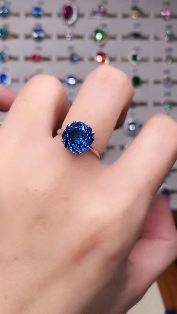 10克拉蓝宝石（处理）欧美风戒指