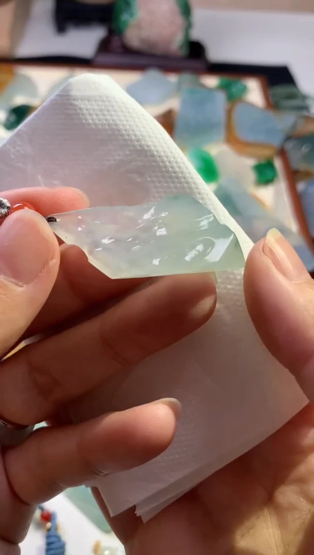【闪购商品】翡翠颈饰未镶嵌吊坠