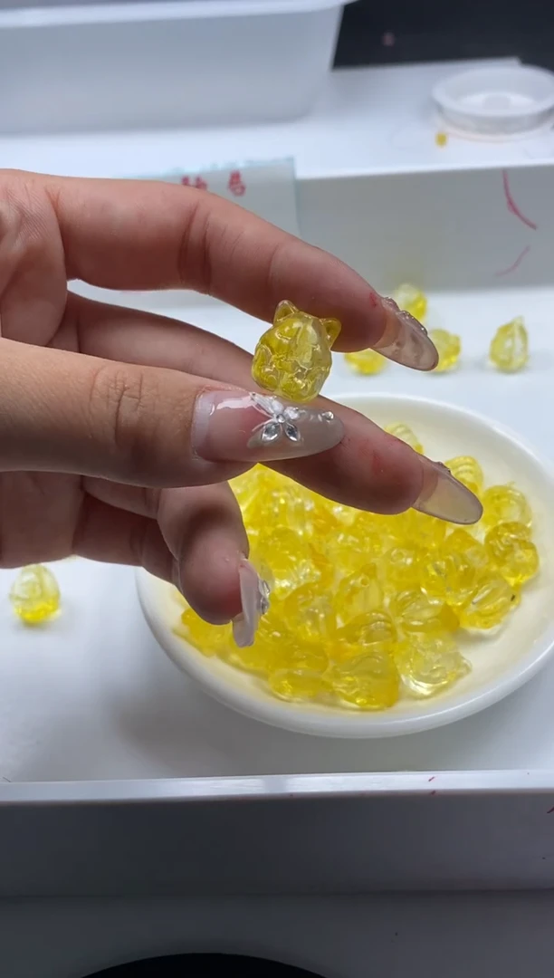 未镶嵌颈饰水晶x1411黄水晶九尾狐*1个