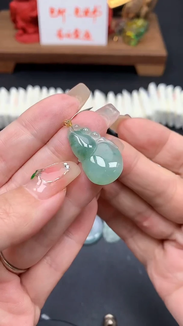 【闪购商品】翡翠吊坠(不含链)18K金镶嵌MS152767