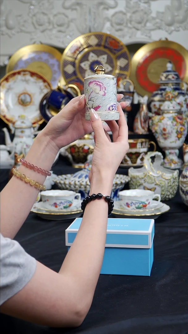 骨瓷婷婷中古器物如图所示1