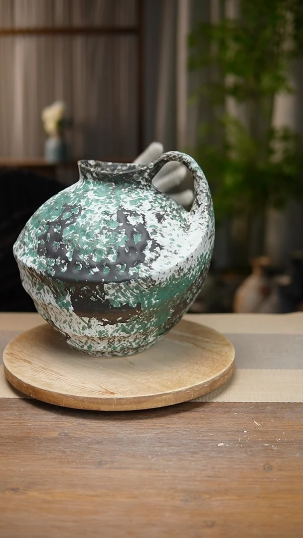 【闪购商品】陶瓷 花器涂鸦绿胖奶壶