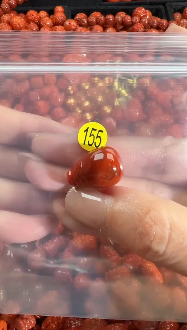 颈饰未镶嵌南红玛瑙1