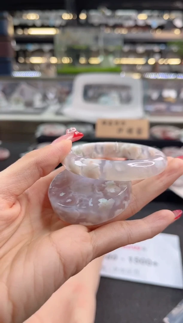 未镶嵌手镯石英质玉52--53圈口（赠品镯心）6330013