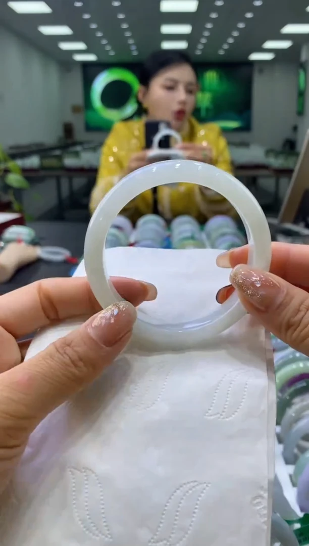 未镶嵌手镯翡翠00005385