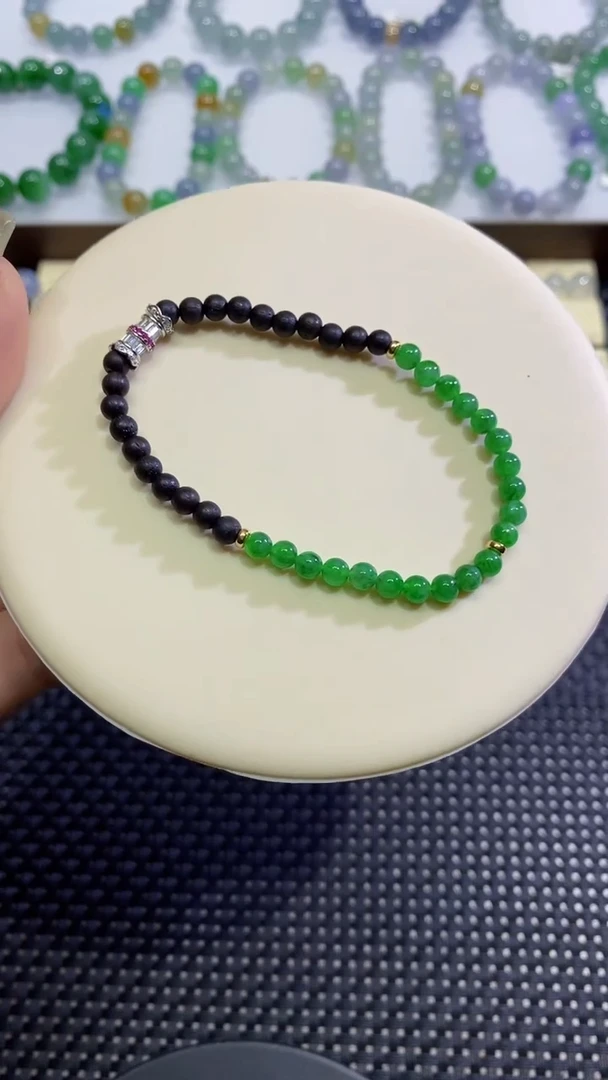 翡翠散珠卡4.4左右小米珠