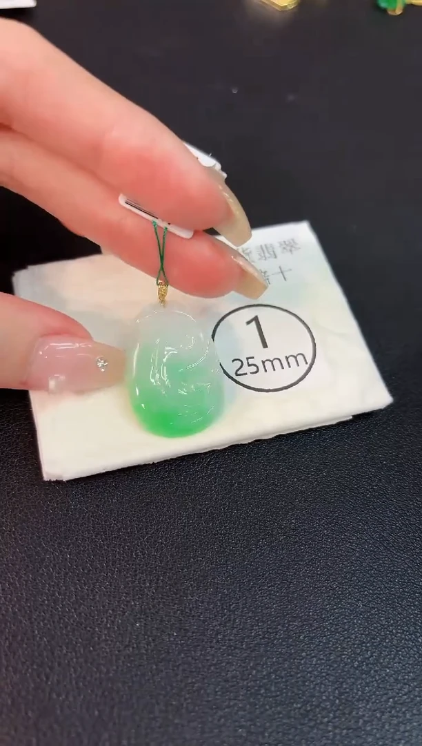 翡翠18K金镶嵌颈饰 缅料A货/支持复检/一件