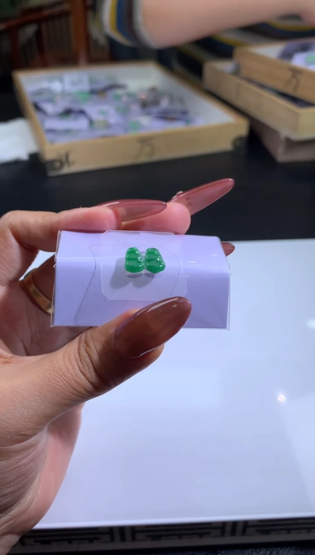 未镶嵌定制翡翠聽*翡翠