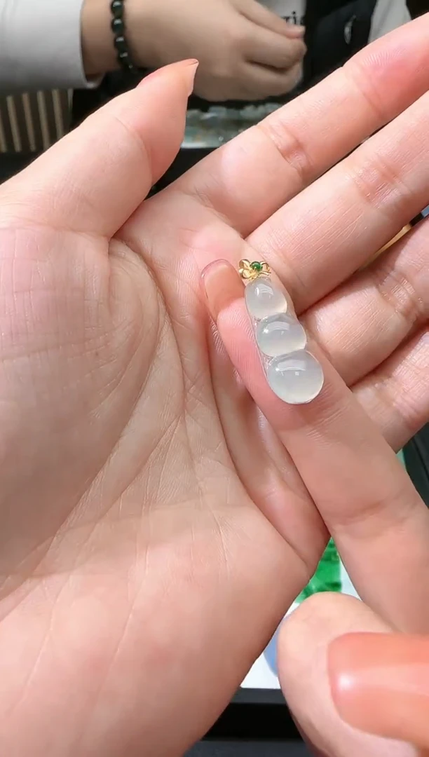 【闪购商品】翡翠颈饰18K金镶嵌TZG0121023