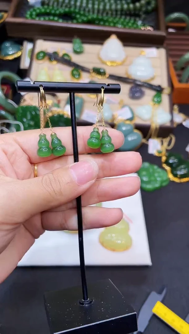 和田玉18K金镶嵌耳饰多样性发一