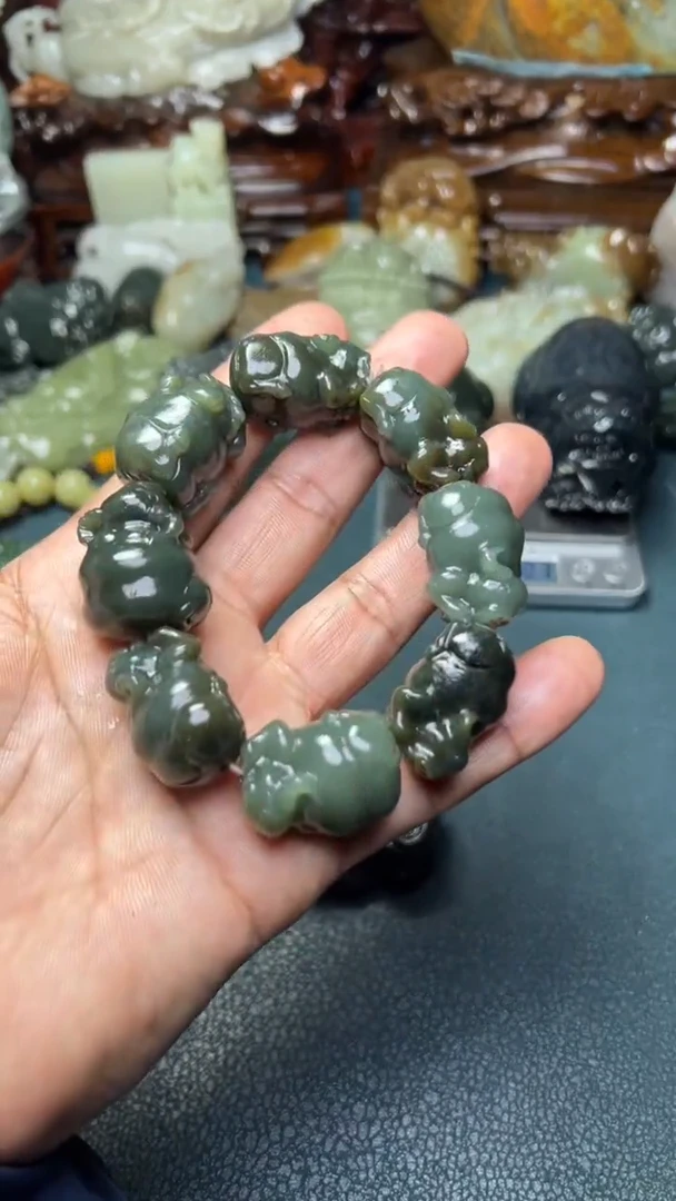 未镶嵌和田玉把件-=