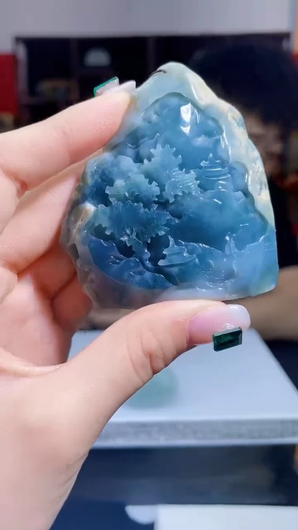 【闪购商品】翡翠吊坠(不含链)未镶嵌A42