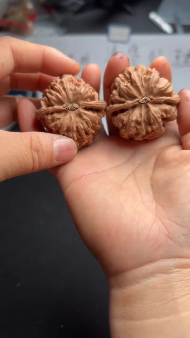 吊坠文玩核桃Z43粗筋