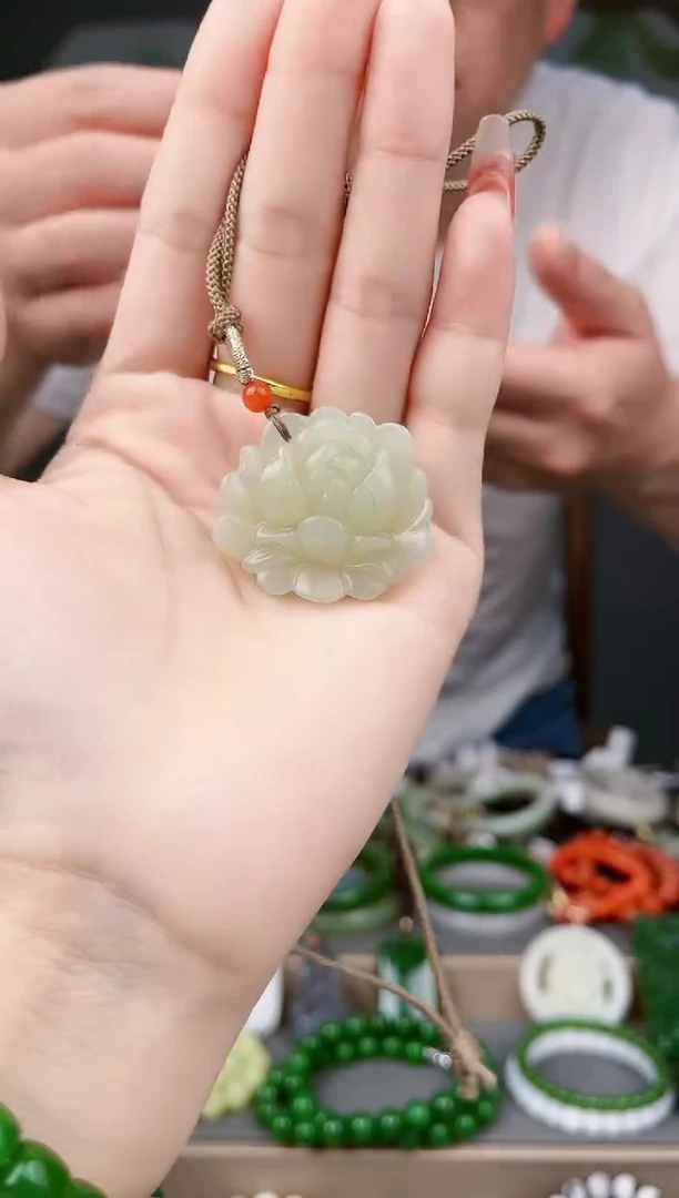 和田玉未镶嵌颈饰多样性发货  拍一单发一个