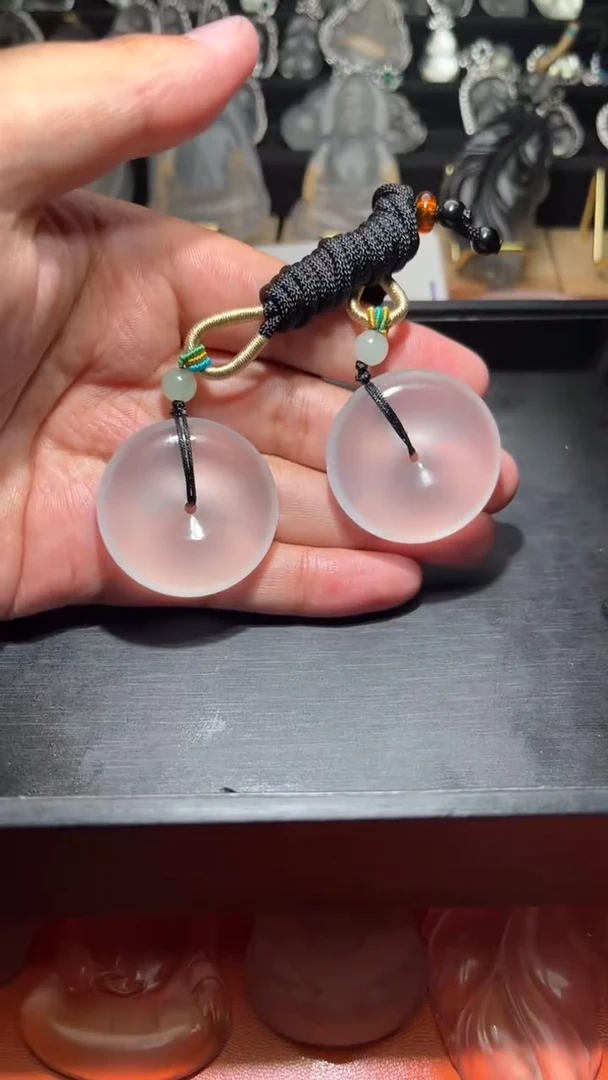 石英质玉未镶嵌颈饰1